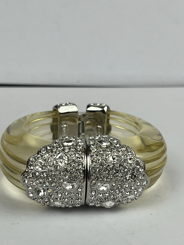 Винтажный прозрачный браслет с люцитами и кристаллами на петлях KJL от Kenneth Jay Lane - Изображение 2 из 4