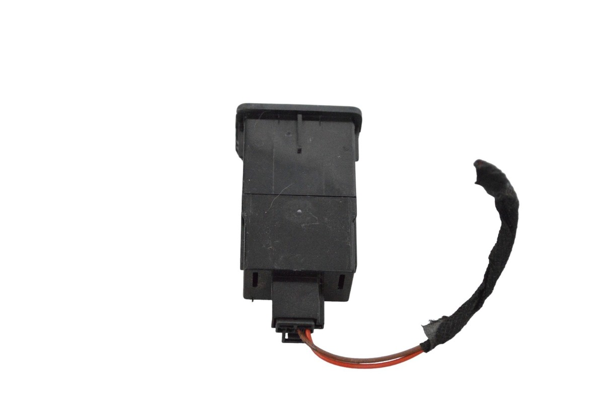 Mercedes V177 USB-C-Buchse A2478207802 A180d 2021 Rechtslenker 
