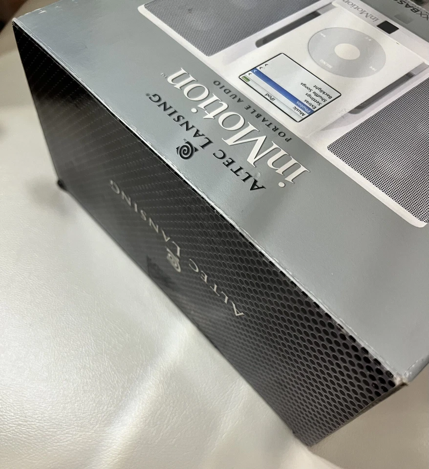 Altec Lansing inMotion iM3c Portable Audio System for iPod Photo Mini 4th 3rd - Image 4 of 4