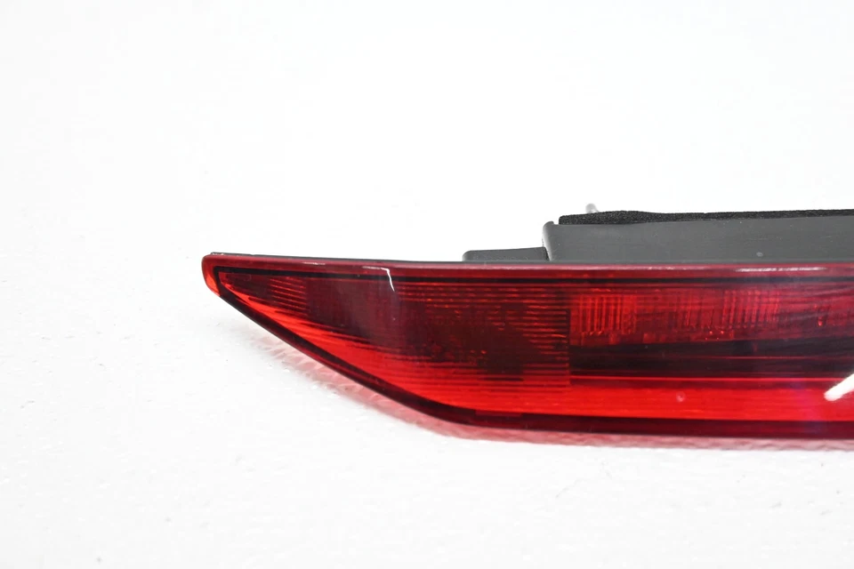 ⭐ 18-23 Volvo Xc60 Rear Trunk Hatch Third Brake Taillight Light Lamp Red Oem - Image 4 of 4