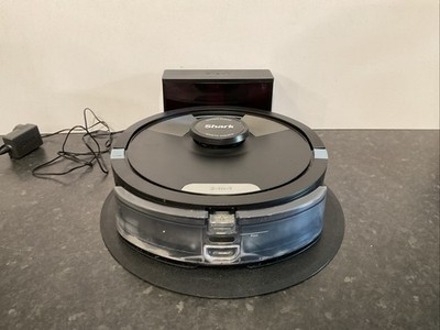Shark Matrix Plus 2-in-1 Selbstentleerender Saug- und Wischroboter Schwarz RV2620WKUK 1327