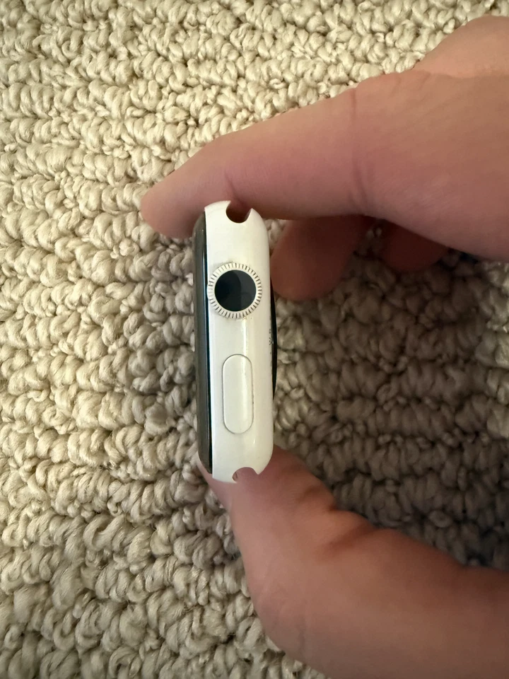 Very Rare Apple Watch Ceramic Edition 41mm with leather band - Image 2 of 4