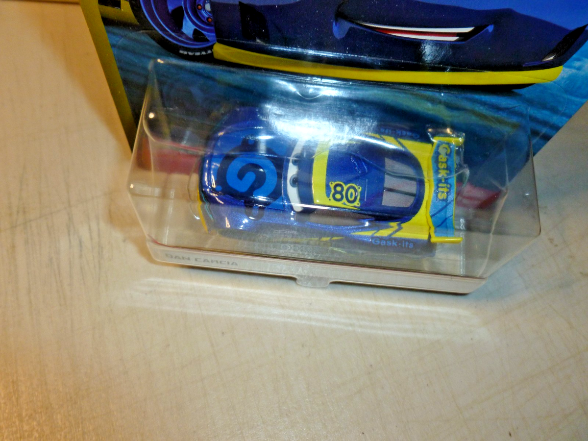 NEW DISNEY PIXAR CARS 