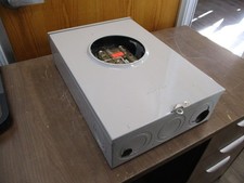 Milbank Meter Socket 9700 200A 600V 3Ph 4W 3R Enclosure Used