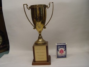 VINTAGE DUNCAN YOYO 1962 PLAYGROUND CHAMPION TROPHY