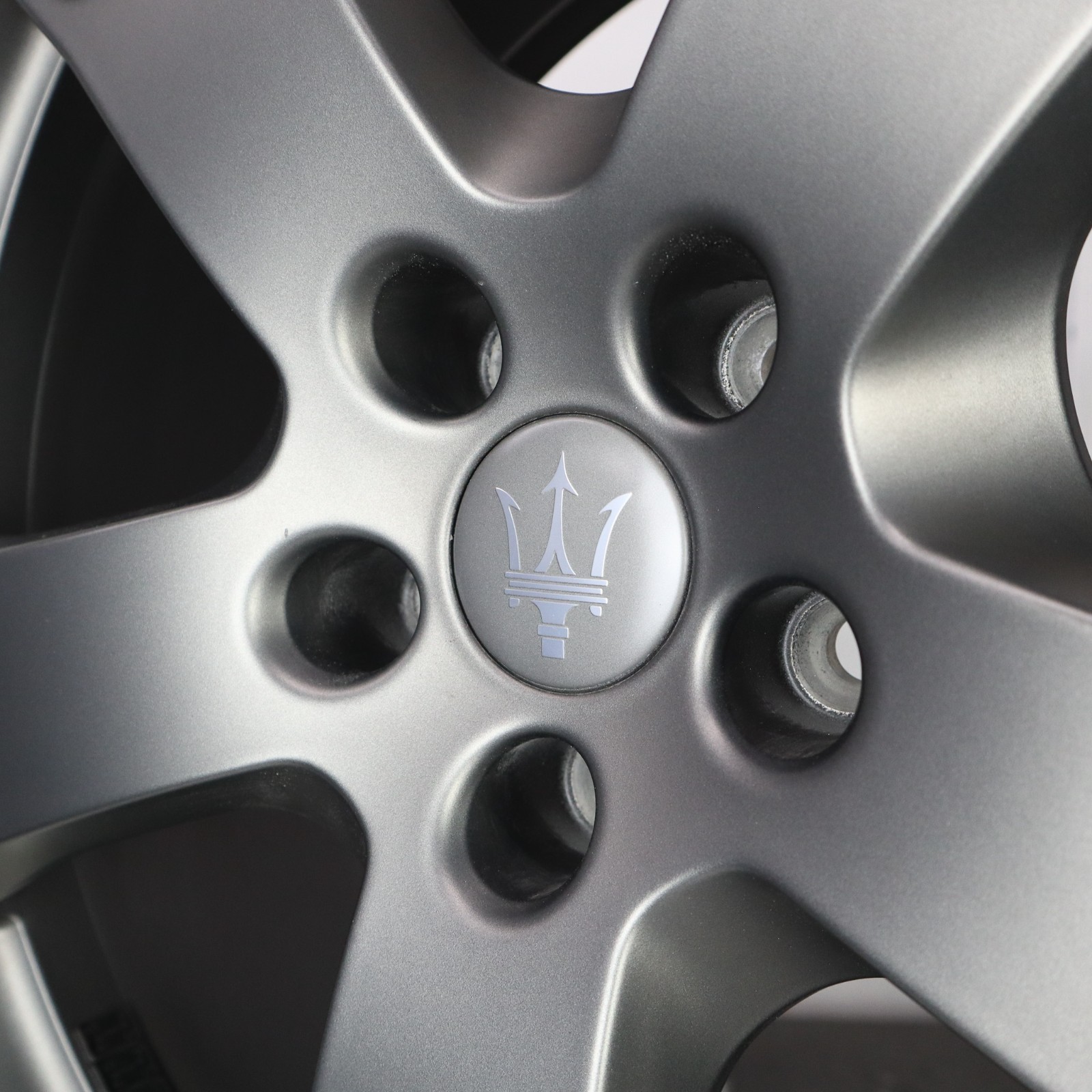 MASERATI LEVANTE SUV 20" WHEEL RIM 20X9.0 FRONT OEM 670044701 SPEEDLINE ITALY