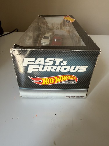  HOT WHEELS PREMIUM FAST & FURIOUS GARAGE DIORAMA BOX SET (Damaged Box)  - Picture 3 of 8