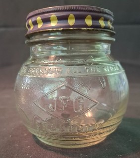 4 Vintage Globe JFG jars 2 Peanut Butter 1 JFG Product BONUS JAR Knox Tn