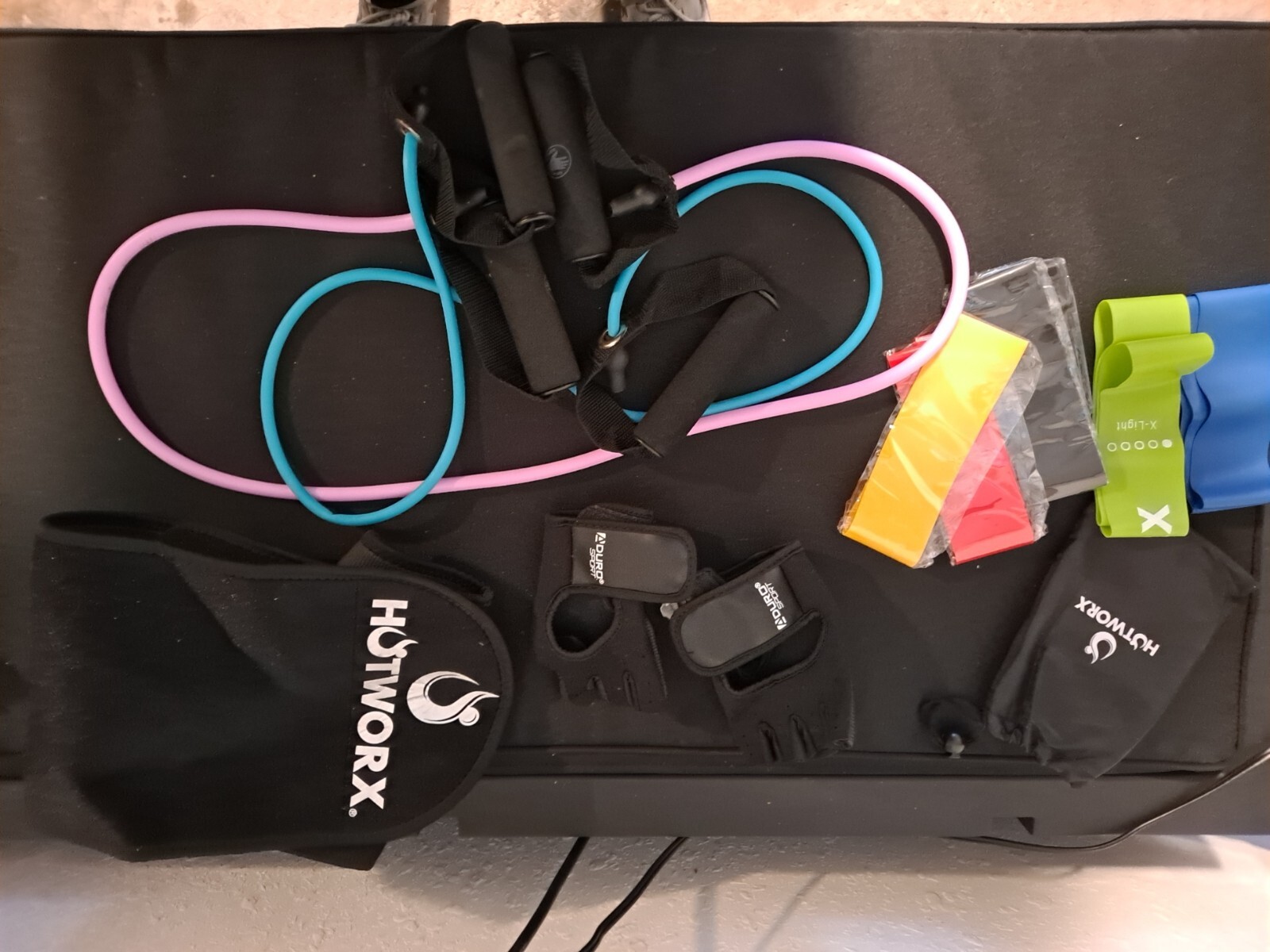 Hotworx Yoga Mat Towel Carryon Gym Shoulder Bag With Strap Gray w