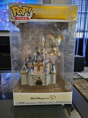 Funko Pop Town Cinderella Castle & Mickey Mouse Gold 50th Anniversary #26