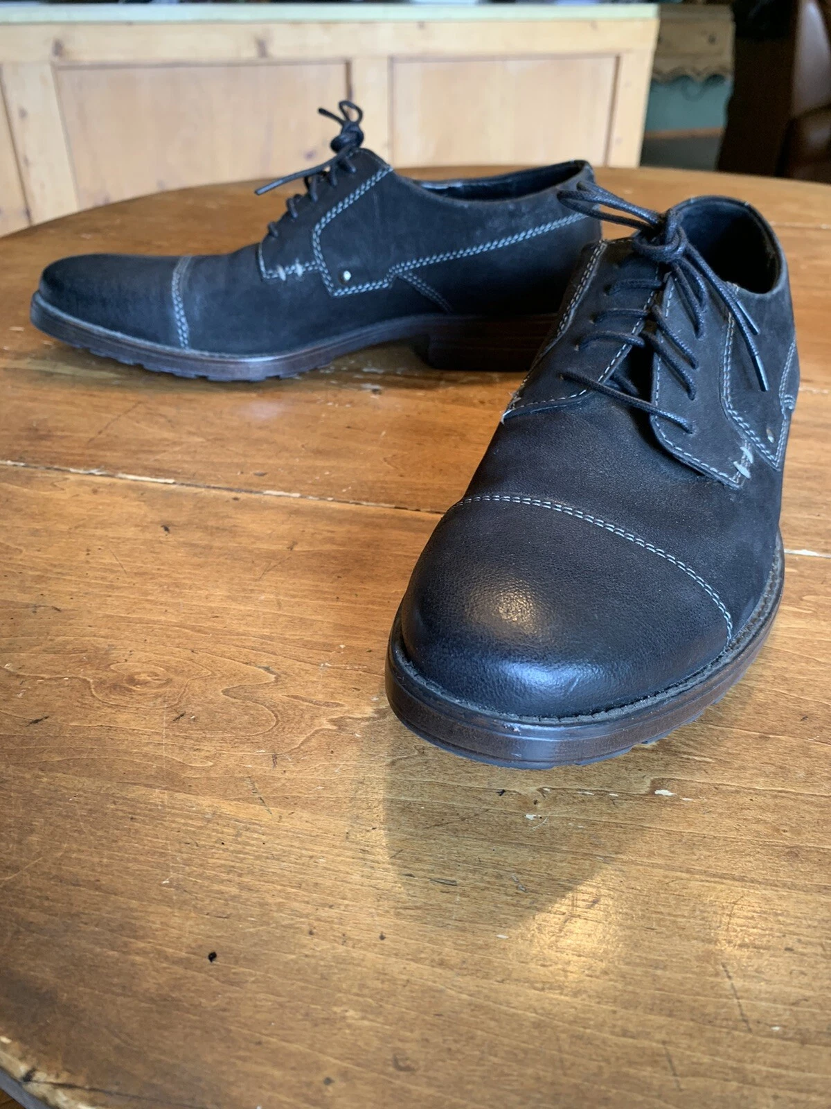 CLARKS Clark's Black Nubuck Cap Toe Oxfords 10 M