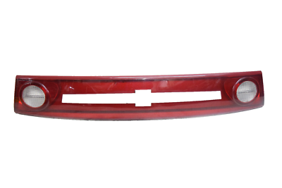 03 04 05 Chevrolet Cavalier Center Trunk Taillight Tail Light