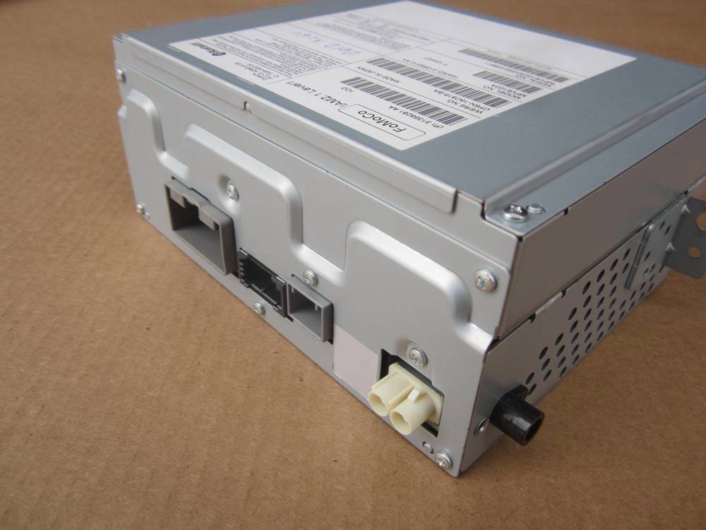 Genuine Volvo CD Player Media Radio Unit 31358281 High Performance