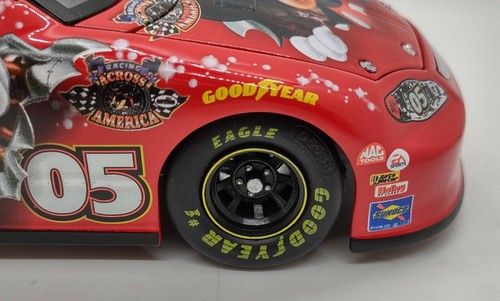 Mickey Mouse 2005 Monte Carlor 1:24 scale NASCAR Diecast - Picture 4 of 24