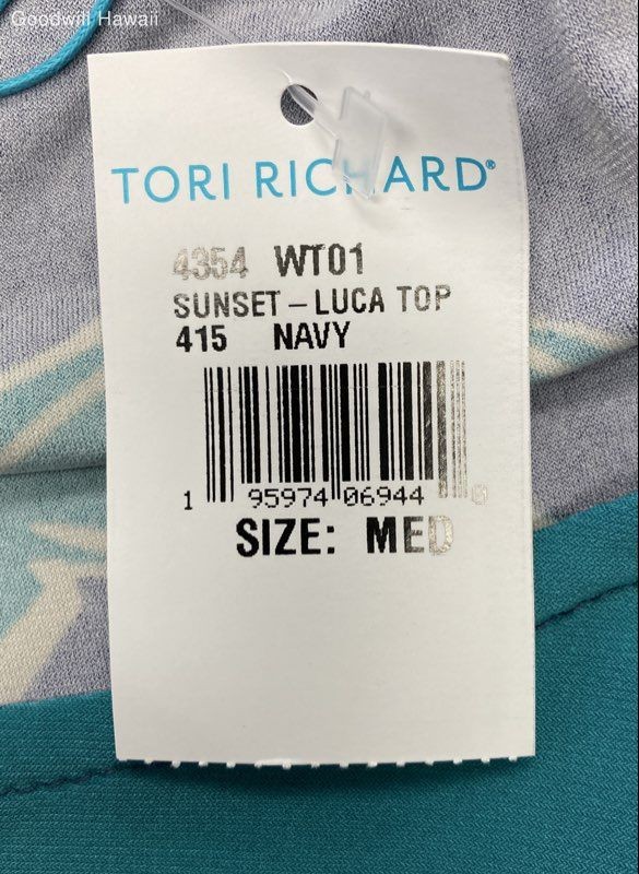 TORI RICHARD Multi-pattern Pull-over Poly/Poly Bl… - image 2