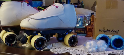 Vanilla Indoor Roller Skates Rollerbones 96A Blue Backspin Wheels Toe Stops