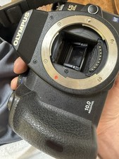 Olympus E-520 10.0MP Digital SLR Camera - Black Body Only And Batteries