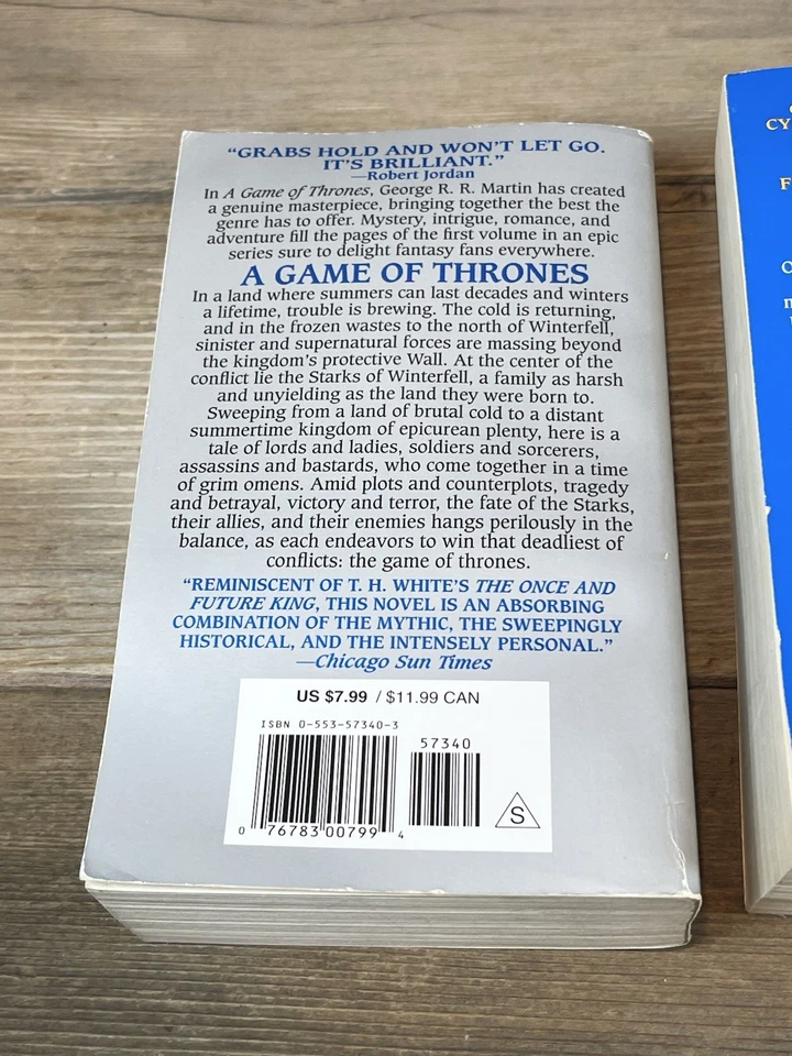 A Game Of Thrones-19 TH  & Storm Of Swords-1 ST George R. R. Martin Paperback Foto 4 de 4