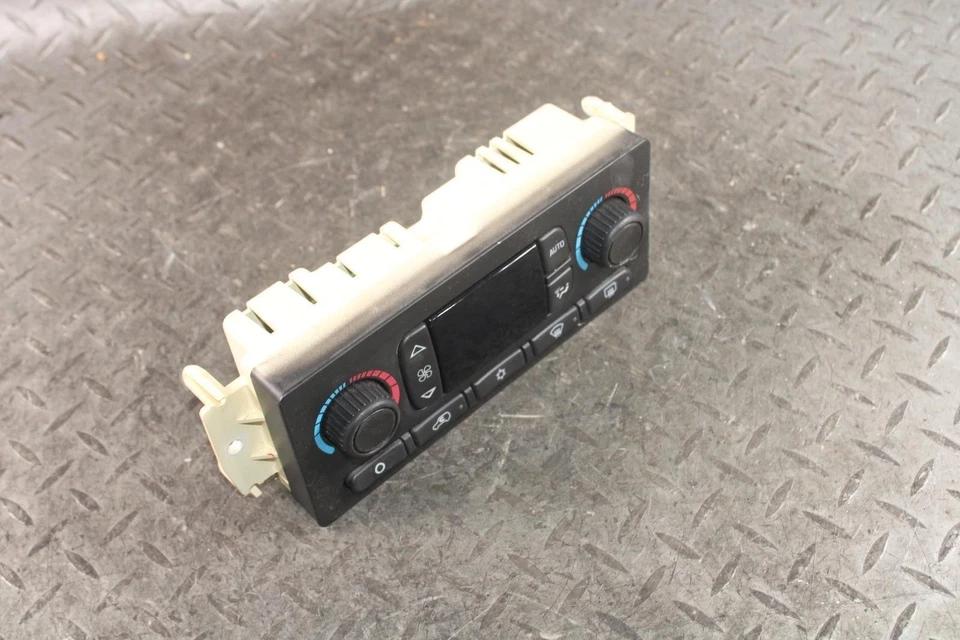 05-06 TAHOE Dual Zone Automatic Heat AC Climate Temperature Control OEM Factory Foto 4 de 4