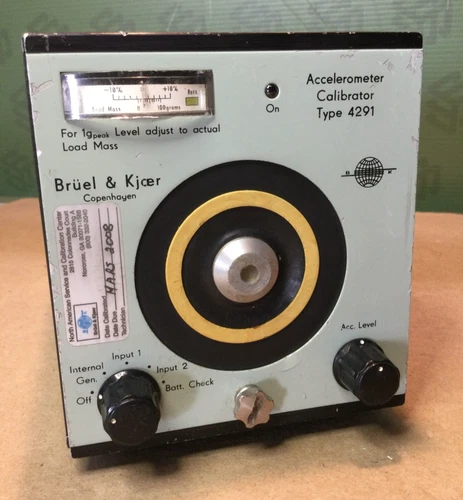 Brüel & Kjær 4291 Accelerometer Calibrator 1g 79.6Hz Vibration Shaker