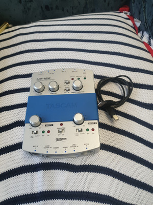 Tascam US 122 Audio Interface, mit USB Kabel 