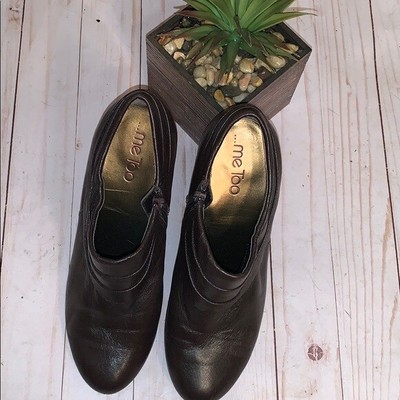 me too zoey bootie cognac