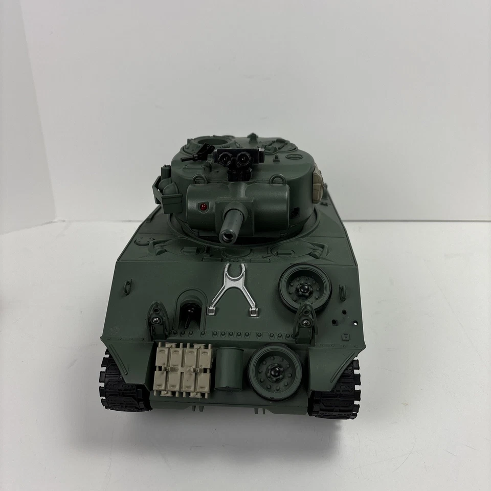 Fisca Remote Control Tank, Sherman M4A3. No Remote Included Sold As Is For Parts - Image 2 of 4