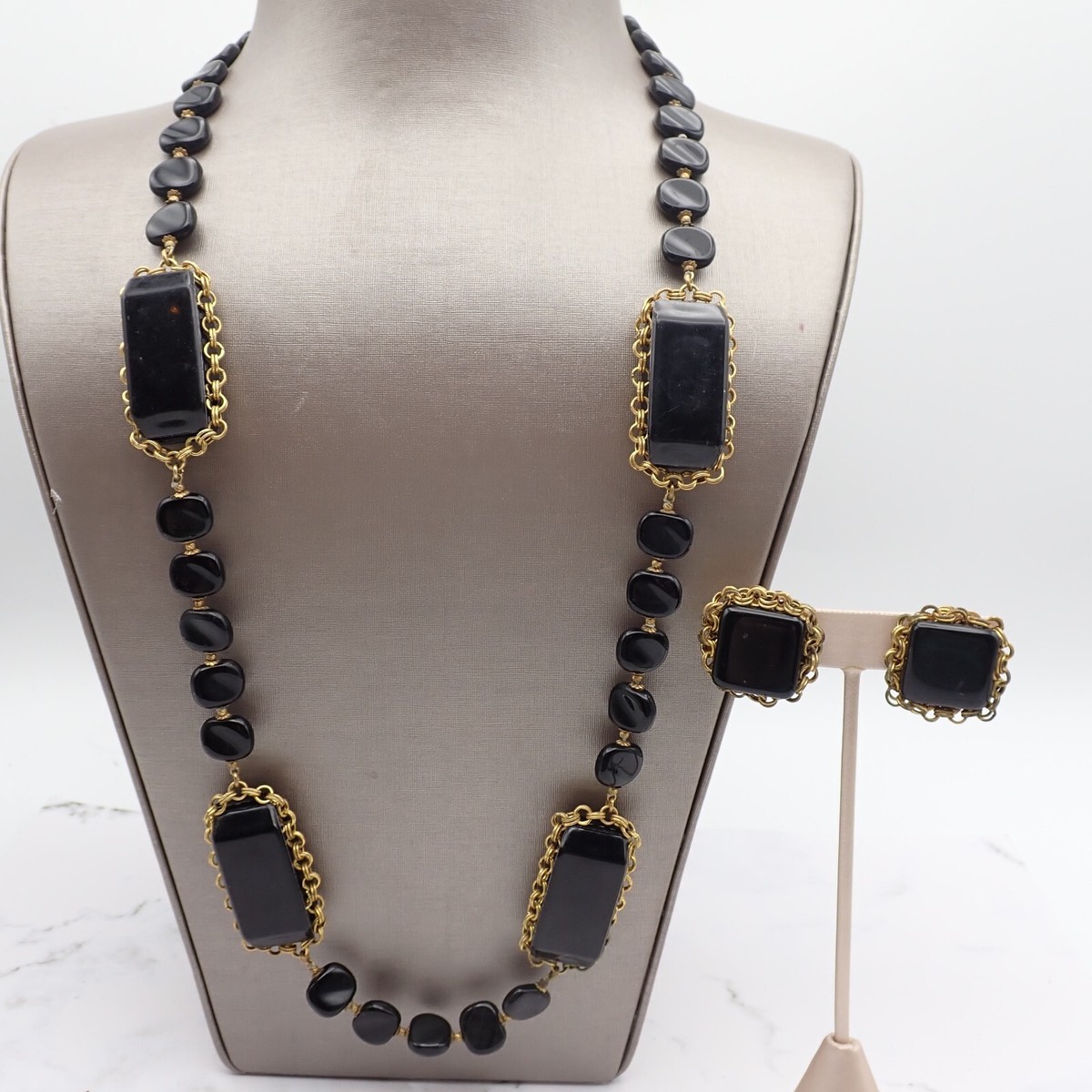 Vtg Miriam Haskell Black Chunky Chain Surround Lucite 30