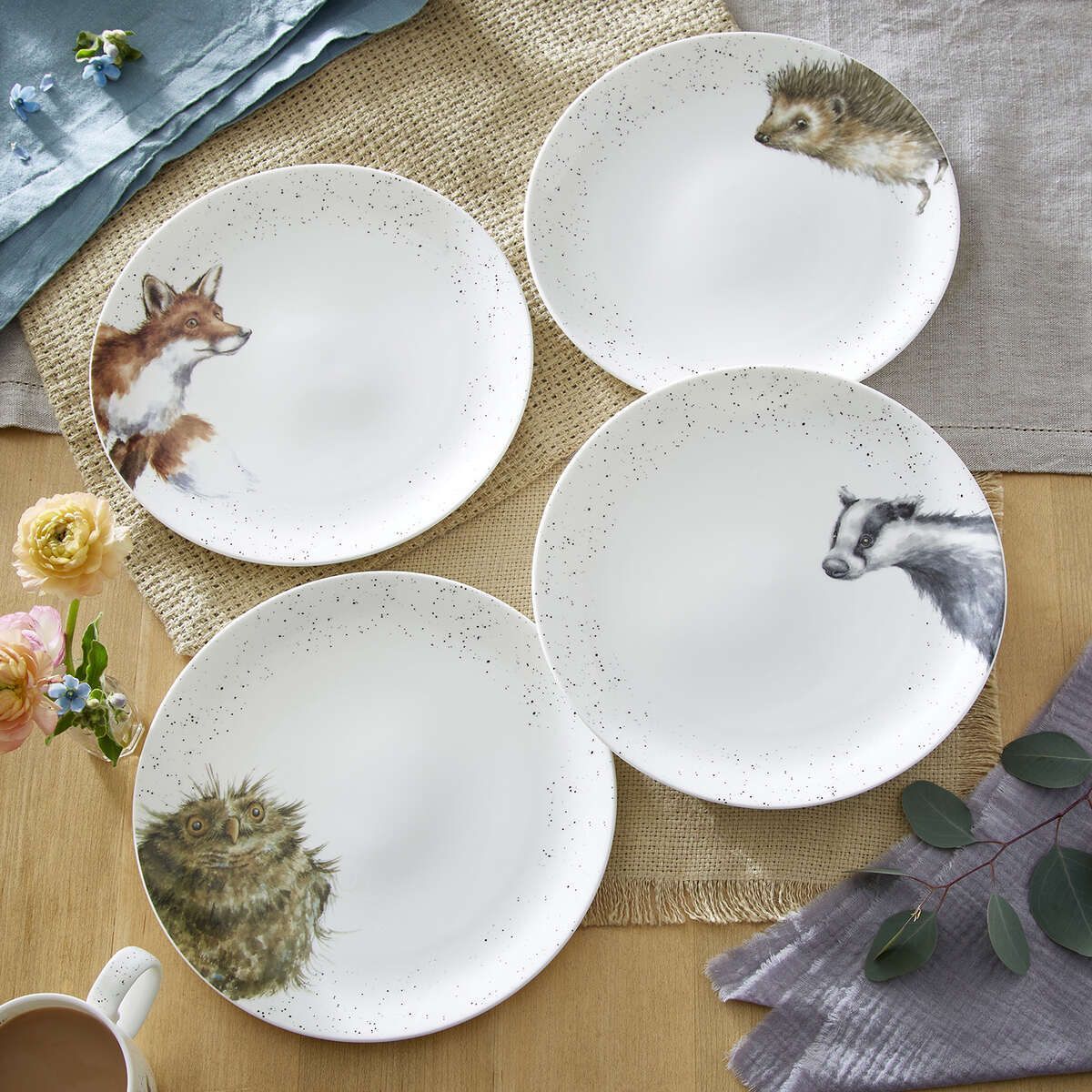 Royal Worcester Wrendale Designs Coupe Dinner Plate (Badger, Hedgehog, Fox, Owl)