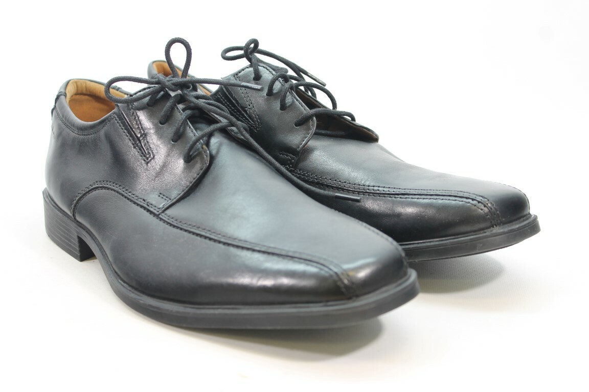 Clarks Tilden Walk Men's Black Oxfords 