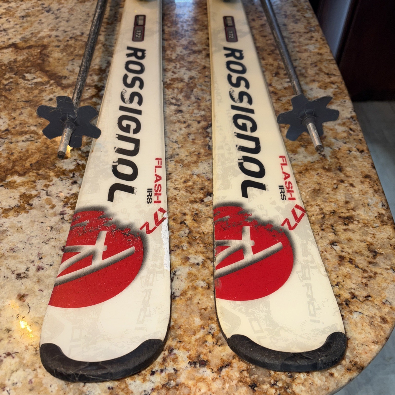 Rossignol Flash IRS 172 cm skis, Adj. Bindings, Lange Boots, Poles Package