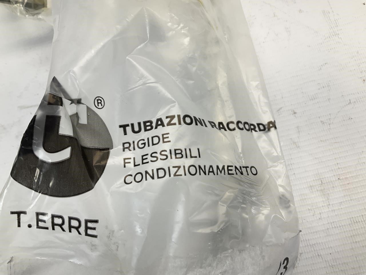 22-24 Ferrari SF90 Oil Delivery Tube Pipe Turbo Left Q