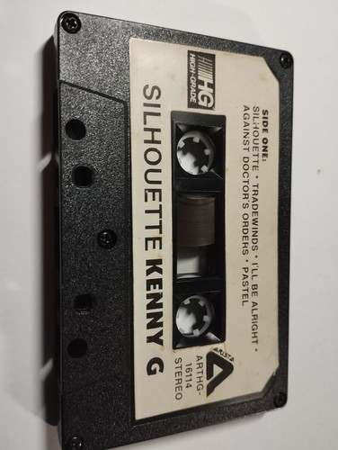 PHILIPPINES Kenny G "Silhouette". Sticker labels on cassette. Octoarts Records - Picture 3 of 7