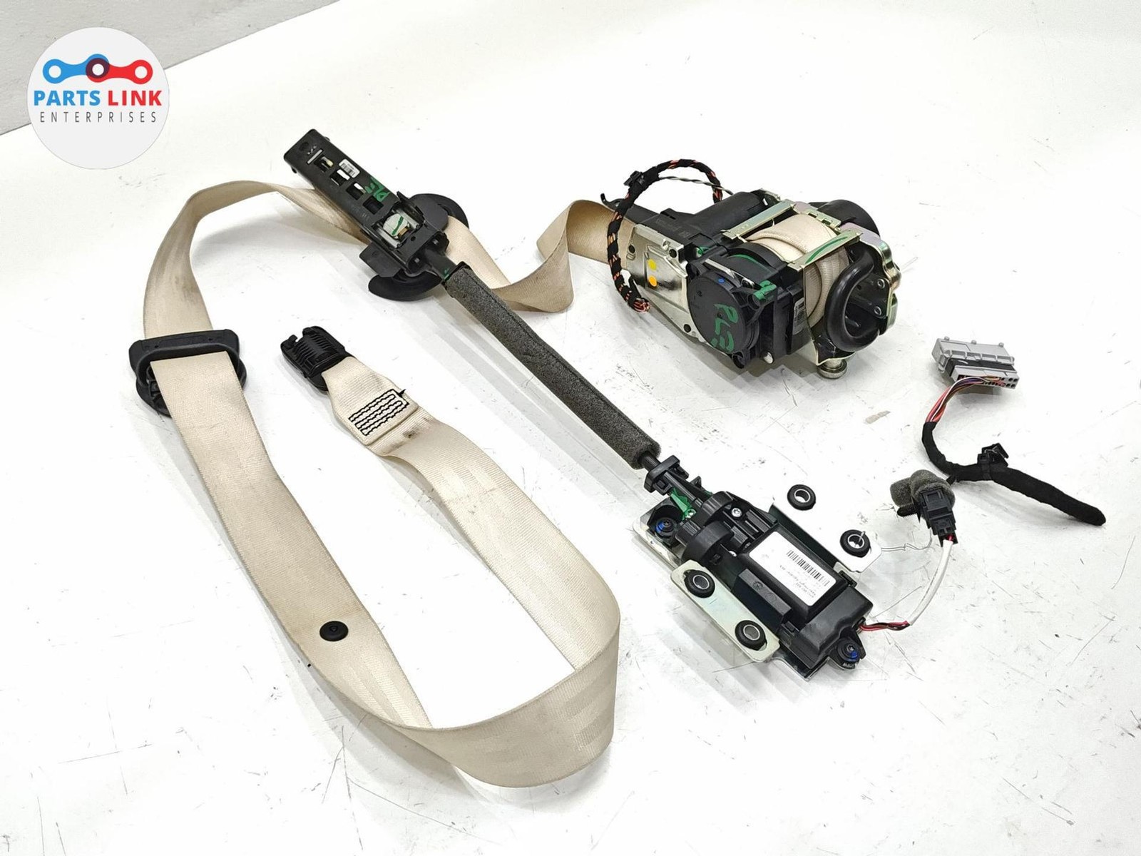 Bentley Bentayga Speed 2017-2020 Front Right Seat belt retractor