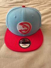 NWT Atlanta Hawks Light Blue and Red New Era 9FIFTY Snapback