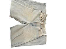 VTG Levi's Jeans Womens Size 1 Light Wash Relaxed Fit Tapered Leg Denim