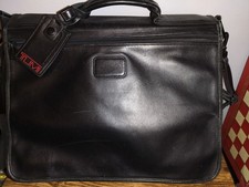 TUMI Alpha Expandable Briefcase Attaché Case Black 100% Genuine Leather  VGC