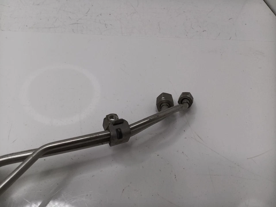 High Pressure Fuel Pump Cross Connect Lines 2009 Audi S5 - Image 4 of 4