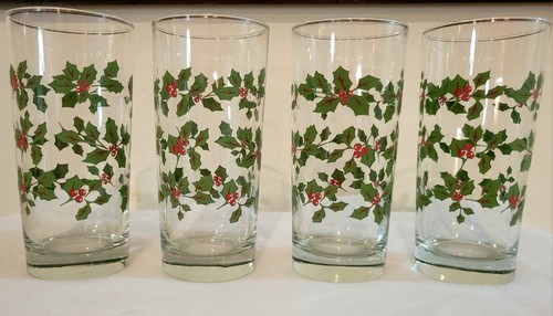 Christmas Tumblers. Holly Leaves & Berry Decoration. 14 oz. Set Of 4. - Picture 2 of 7