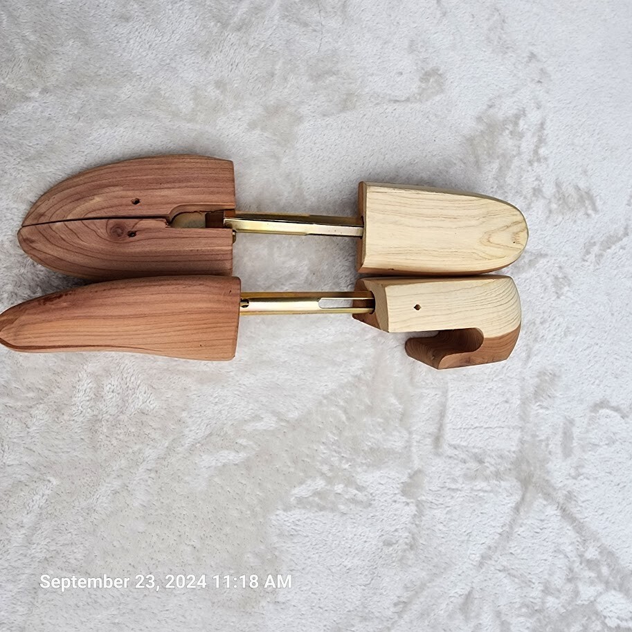 Cedar Wood Shoe Tree Stretchers Men's Large 12