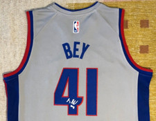 Saddiq Bey Signed Autograph Detroit Pistons NBA Jersey Villanova USA