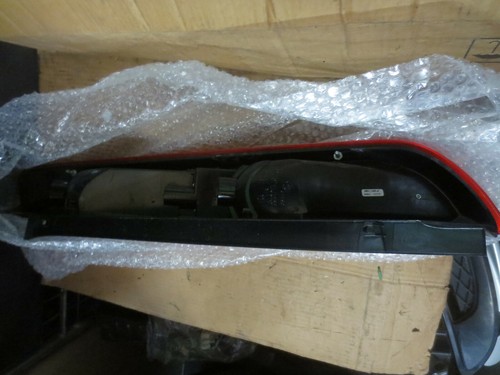 Ford Focus MK2 04-12 Inc RS Left Brake Light Assy Part No 1528769 - Picture 6 of 7