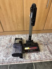Shark Stratos Anti Hair Wrap Plus Pet Pro Cordless Vacuum Cleaner -Silver