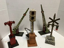 Pre War Post War  O Guage Model Train Accessories 5 Lot