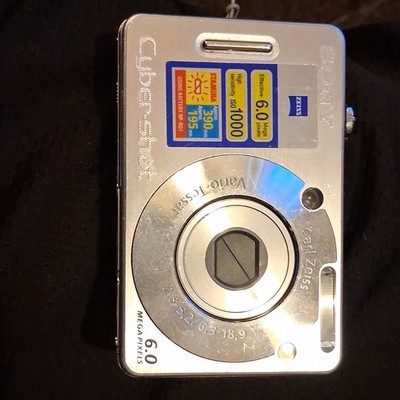 Sony Cyber-shot DSC-W50 6.0MP Carl Zeiss Lens 3x Zoom Silver