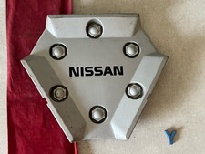 Y 1 1986-1992 Nissan Pickup Pathfinder Wheel Center Cap 40315-32g10