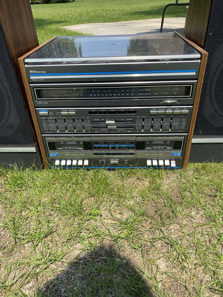Sears, SR3000 AM/FM Stereo system With Amplifier,Cassette Record With speakers - Image 2 of 3