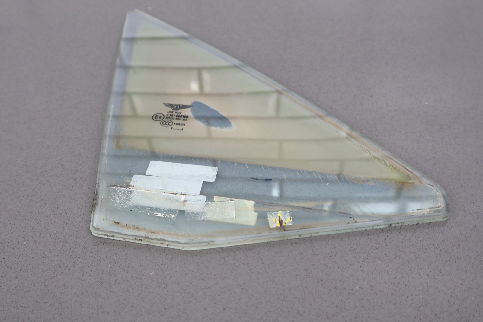 Bentley Continental Flying Spur 2006-2012 Front Right Quarter glass