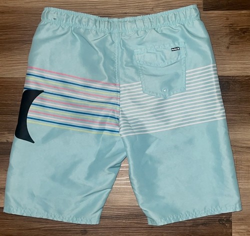 Hurley Boy’s Swim Trunk/Board Shorts and swim shirts. Size Large. Lot of 6. - Picture 10 of 21