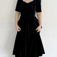 Laura Ashley Vintage Black Velvet Sweetheart Neck Evening Black Dress Size 10